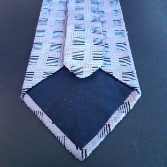 Sazzari Pastel Blue w/ Navy Line Squares Repeating Pattern 100% Silk Tie - Picture 2 of 11